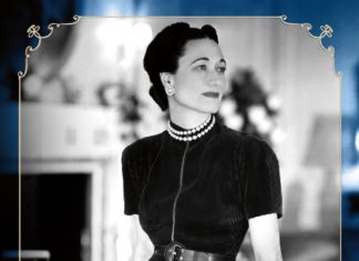 Sự thật người đàn bà hai lần li hôn bị lên án dụ một vị vua rời ngai