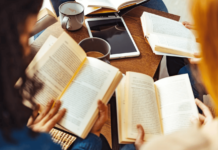 Gen Z đang tái định nghĩa câu lạc bộ sách như thế nào?